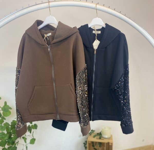 Veste molleton  à capuche  manches pailletées (noire ou choco) – Image 4