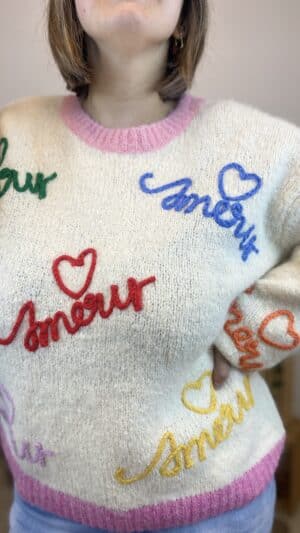 Pull brodé amour