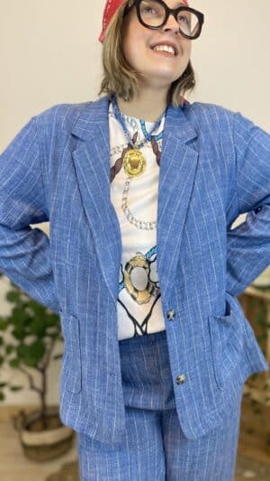 Veste tailleur rayée ciel