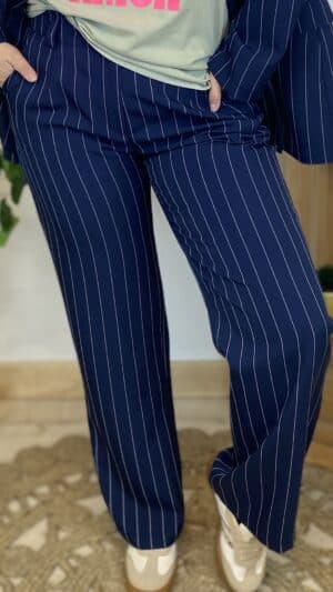 Pantalon droit marine à rayures