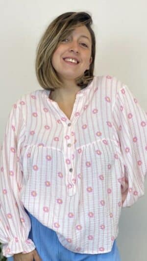 Blouse gaze de coton rayée et fleurie