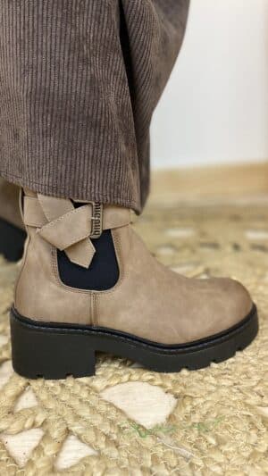 Boots Chelsea hautes semelle crantée taupe
