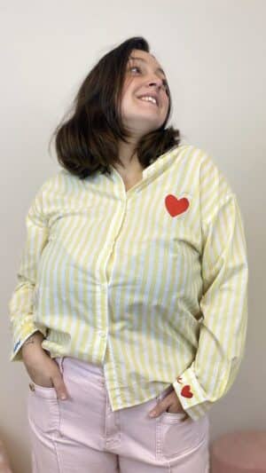 Chemise rayée jaune et blanche