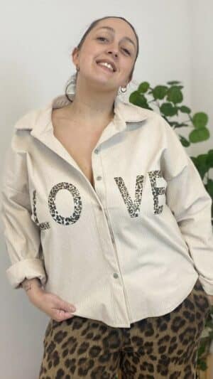 Chemise velours ecriture léopard