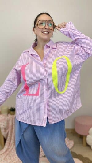 Chemise oversize rayée rose « Love »