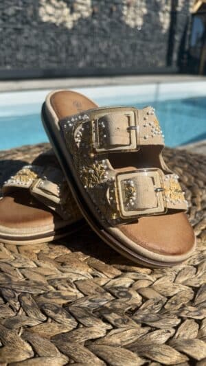 Sandales beige doubles boucles brodées rafia