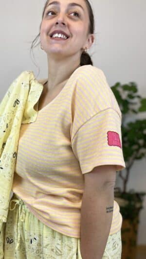 Tee-shirt  esprit marinière (marine,jaune)