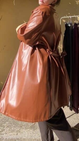 Trench vinyl chocolat ou bordeaux